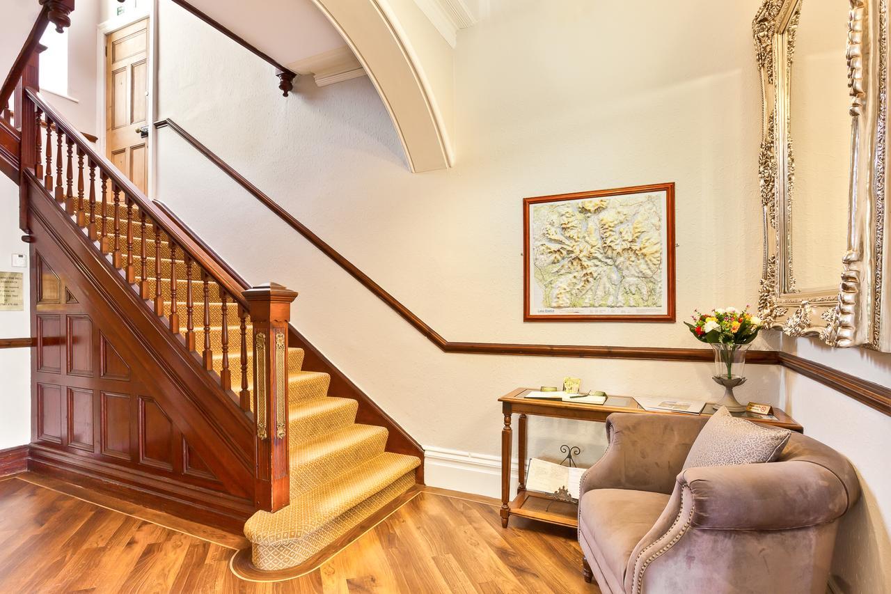 Chestnuts Guest House (Adults Only) Віндермір Екстер'єр фото