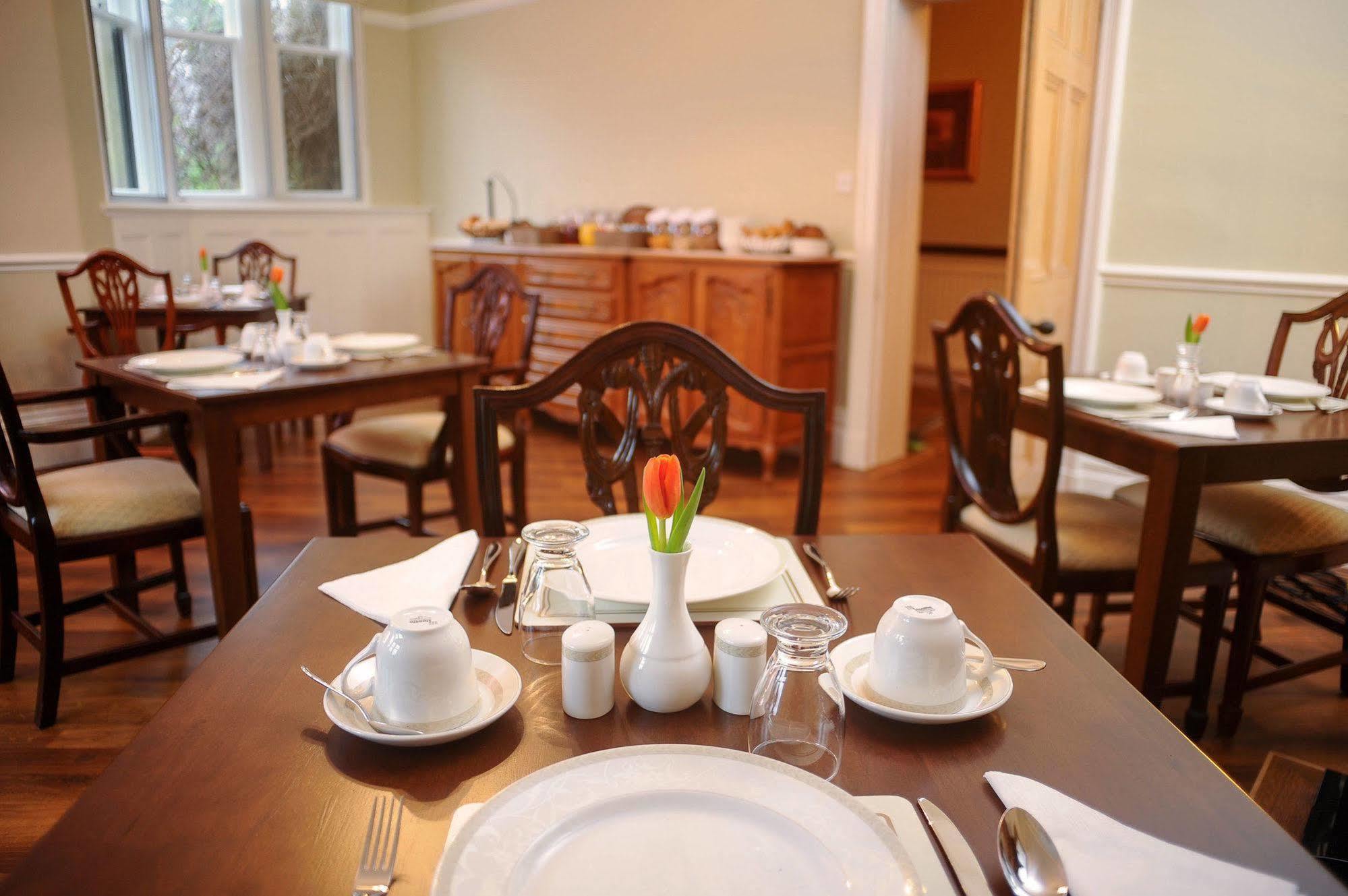 Chestnuts Guest House (Adults Only) Віндермір Екстер'єр фото